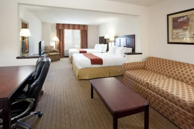 Holiday Inn Express & Suites Evanston Hotels in Evanston