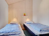 "Edin" - 400m from the Sea - 4-Star