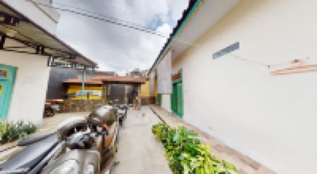 Ngadiwinatan Alleyway Guest House Jogja
