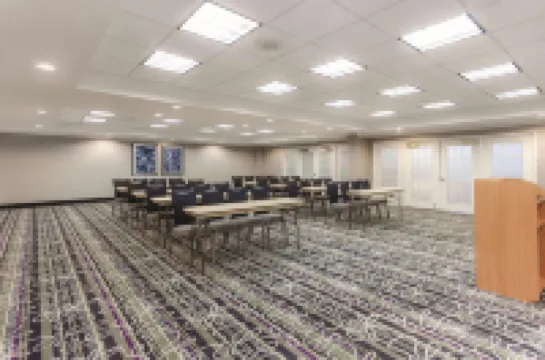 La Quinta Inn & Suites by Wyndham Univ Area Chapel Hill