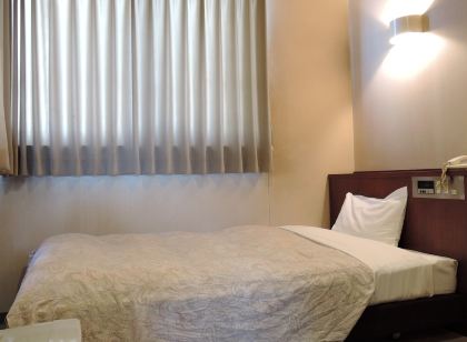 ビジネスホテル山海