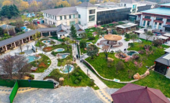 Yanling Bloom Hot Spring Hotel
