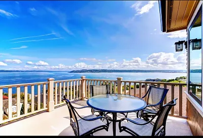 Panoramic Sea View Apartments Hotels near Dinglong Bay Sea Corner