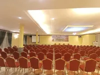 Emerone Moslem Friendly Hotel Batusangkar Hotels in Lima Kaum