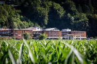 eduCARE Hotel Hotels in Treffen