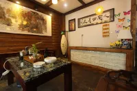 Fenghuang Siyuetian Inn - Posadas