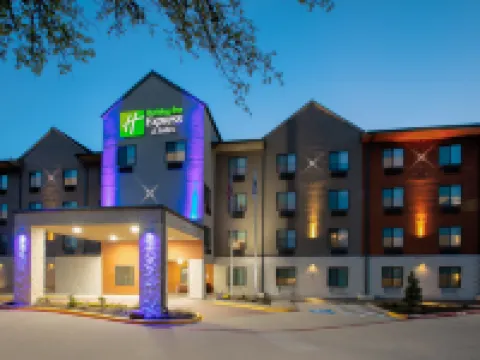 Holiday Inn Express & Suites DALLAS PARK CENTRAL NORTHEAST by IHG Hotels in der Nähe von Valley House Gallery