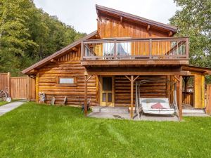 Indian Cabin Close to Alyeska