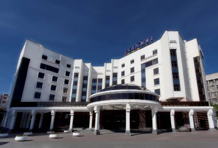 Cosmos Ekaterinburg Hotel (Космос Екатеринбургбывш. Park Inn by Radisson Ekaterinburg)