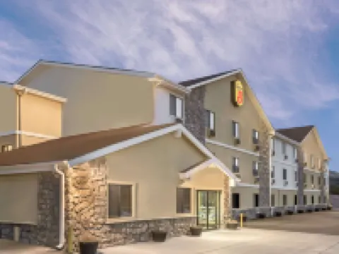 Super 8 by Wyndham Dillon/Breckenridge Area Hotels in Silverthorne
