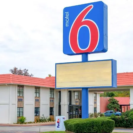 Motel 6 Palestine, TX