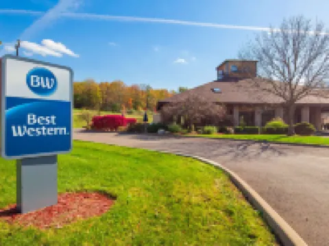 Best Western Richland Inn-Mansfield マンスフィールドのホテル