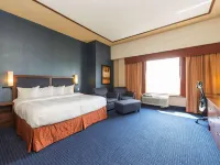 Quality Inn & Suites Hotels in Levis
