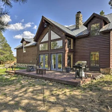 Spacious & Quiet Pagosa Springs Cabin w/ Deck!
