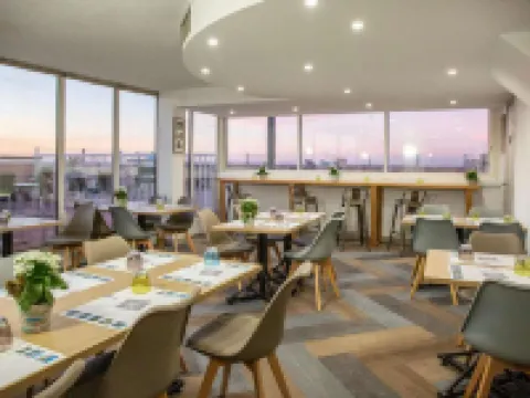 ホテル ポール マリーン - セート エローのホテル