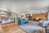 < 3 Mi to Pearl St: Home w/ Large Yard in Boulder - 3-نجوم