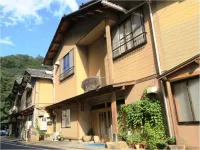 Minshuku Yoshidaya Hotel dekat JR Ena station