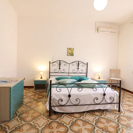 Isabel's House in Otranto 10 Seats