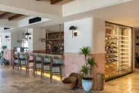 Radisson Blu Hotel, Kaş - bar