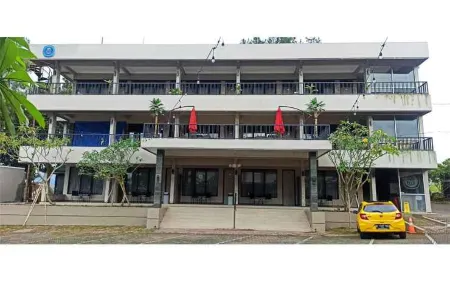 Hotel Wijaya Kusumah Отели рядом с достопримечательностью «Teknik Informatika»