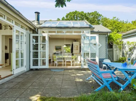 "Snari" - 10m from the Sea Отели рядом с достопримечательностью «Maritimt Center Danmark»