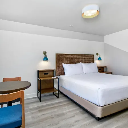 SoMa House Отели рядом с достопримечательностью «Авиакомпания»