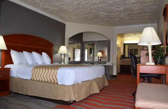 諾曼溫德姆Travelodge套房酒店