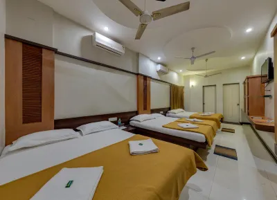 Hotel Adarsh 5 Minute Walk from Mahalaxmi Temple Kolhapur Hotels near Mahalaxmi Temple Perking Closest