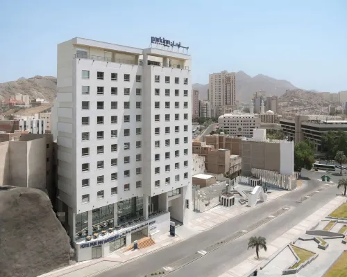 فندق بارك إن باي راديسون مكة ذاخر الشرقي Hotels near غار حراء