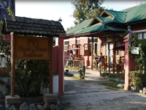 Pyi1 Guest House Hotels in 