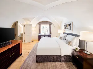 Mandarin Oriental, Prague