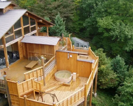Hishino Onsen Tokiwakan Hotels in Komoro