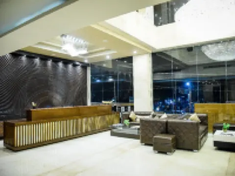 Dng the Grand Hotel Hotels in Kanpur