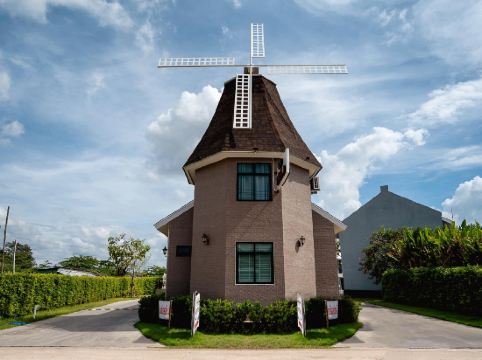 Crystal Hotel โรงแรมคริสตัล