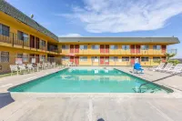 Econo Lodge I-5 at Rt 58