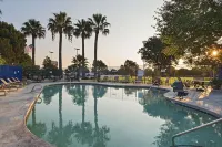 Stevens Inn - Pools