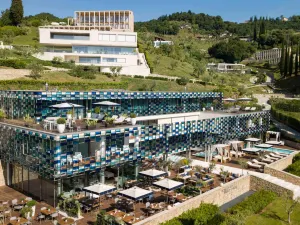 Eden Reserve Hotel