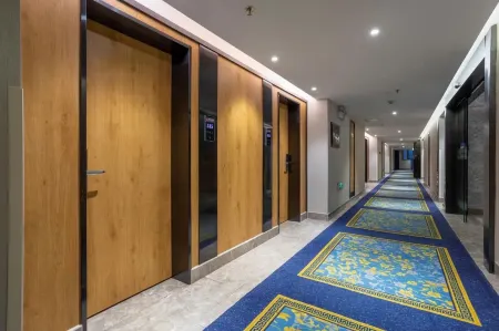 Miss Fu's Homestay (Hechi Jinbi Road Branch) Отели рядом со станцией Jinchengjiang Raliway Station