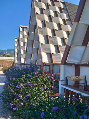 Bu Bungalow Hotel - Baarit