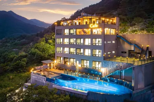 Yeosu le Paradis Ocean View Spa Pension Hotels in Yeosu