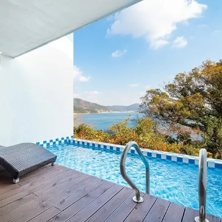 Geoje Star Marine Pool Villa