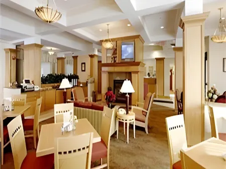 Courtyard Newark Granville