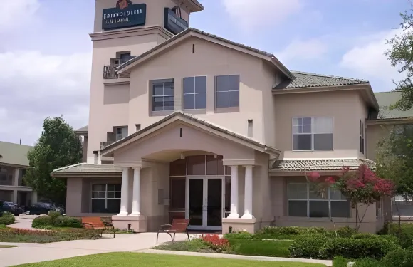 斯塔福德索內斯塔簡單套房酒店