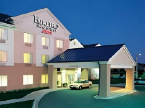Fairfield by Marriott Inn & Suites Toledo North Hotels in Toledo