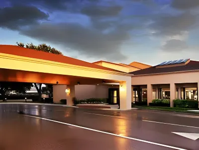 Courtyard Dallas Northwest Các khách sạn ở Dallas