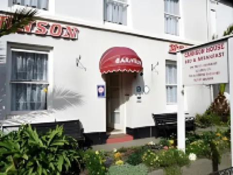 คาร์นสัน เฮาส์ โรงแรมใน