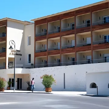 Hôtel A Madonetta Отели в г. Бонифачо