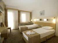 Lycus River Thermal Hotel