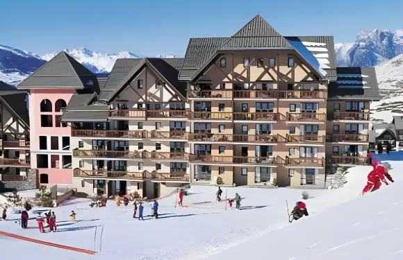 泰伯假日住宅酒店