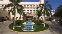 GR Solaris Cancun All Inclusive Hotels in 